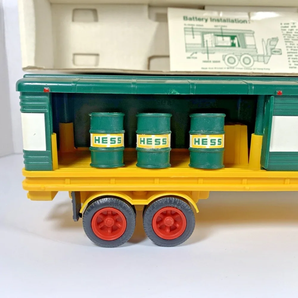 RARE Vintage‎ 1976 HESS Toy Tanker Truck w/ Barrels & Card in Original Box